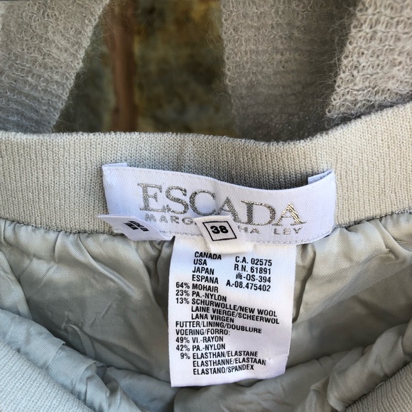 Escada Set - Picture 3 of 3